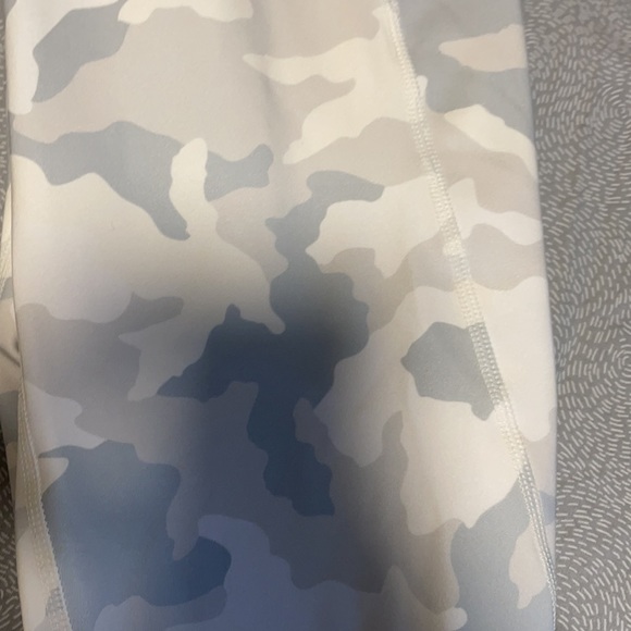 Woman’s brand new Just Fab Medium leggings - Picture 4 of 8